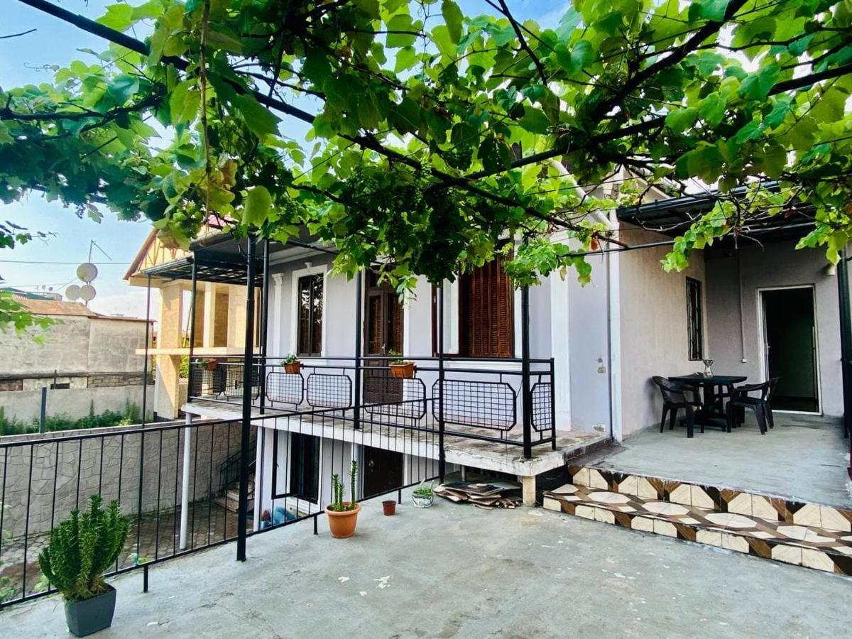 Отель Naziti House Батуми Экстерьер фото