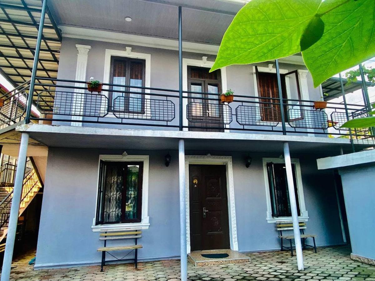 Отель Naziti House Батуми Экстерьер фото